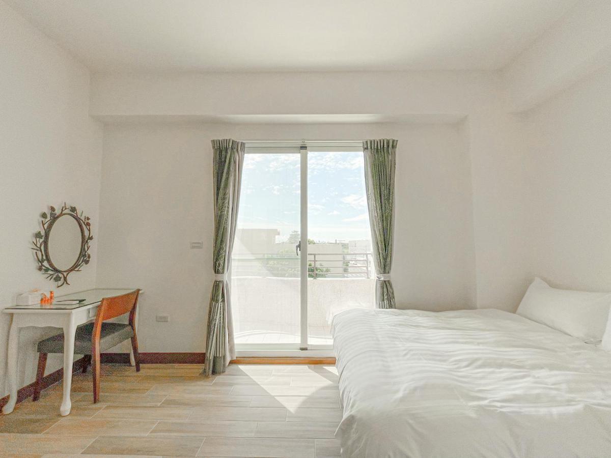 Sevilla Hostel T'ai-tung Eksteriør billede